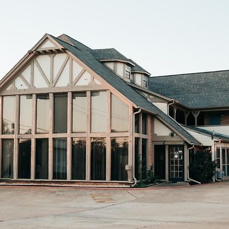 Victorian Inn & Suites แนโคโดเชส ภายนอก รูปภาพ