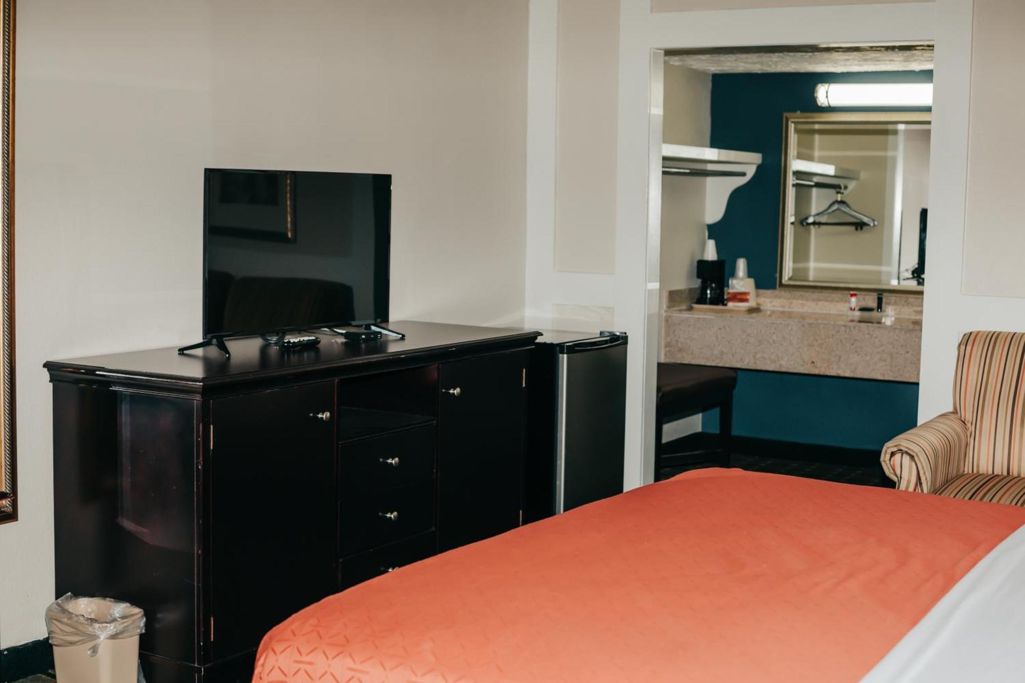 Victorian Inn & Suites แนโคโดเชส ภายนอก รูปภาพ