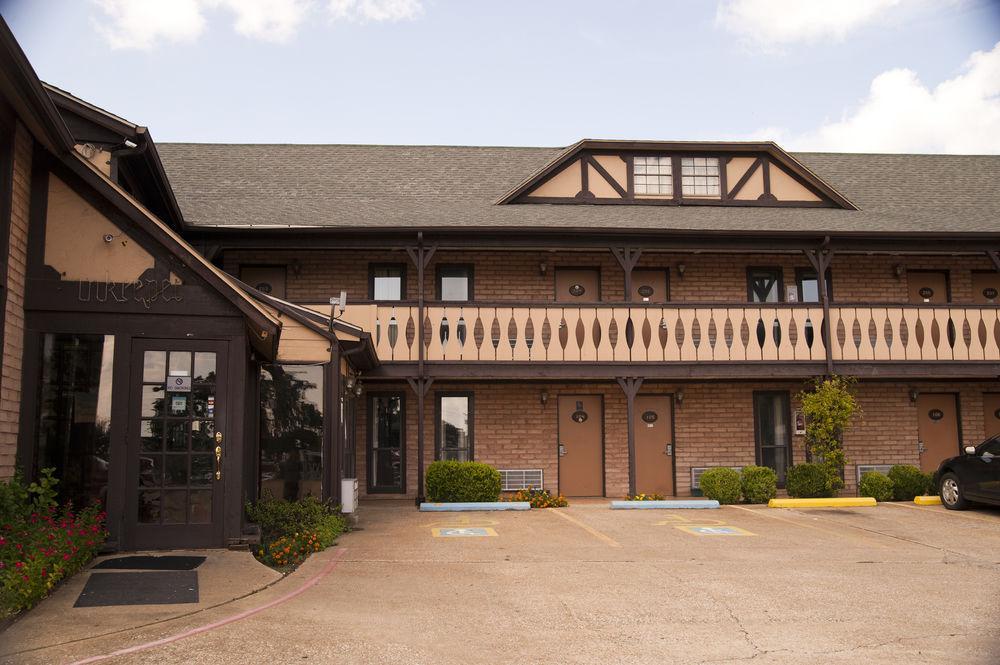 Victorian Inn & Suites แนโคโดเชส ภายนอก รูปภาพ