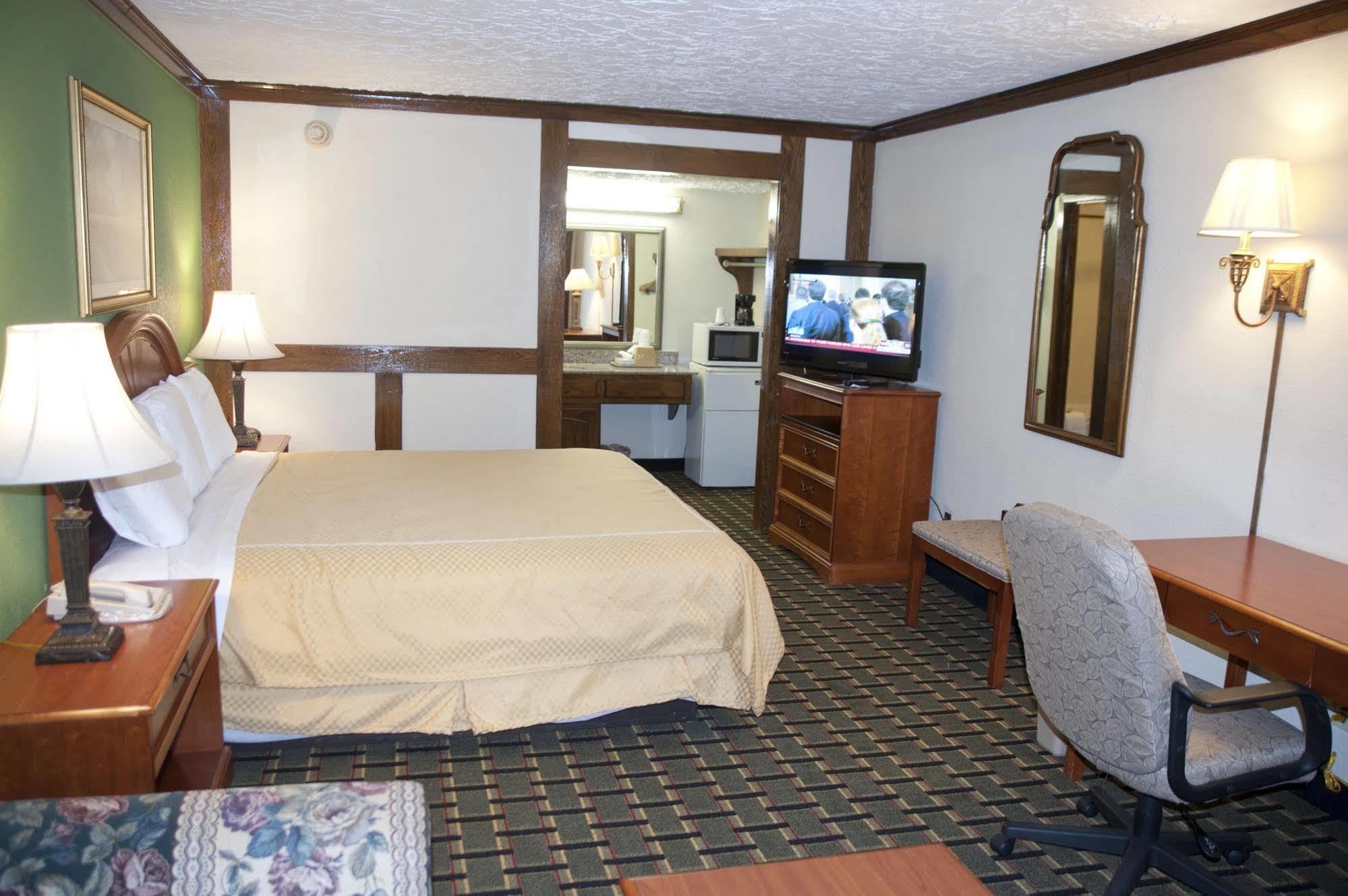 Victorian Inn & Suites แนโคโดเชส ภายนอก รูปภาพ