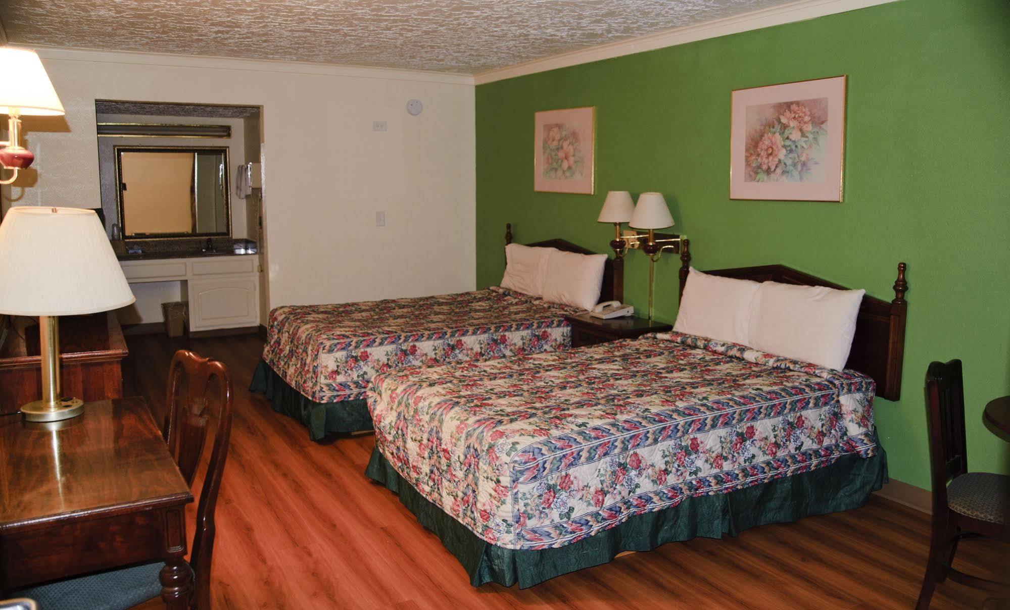 Victorian Inn & Suites แนโคโดเชส ภายนอก รูปภาพ