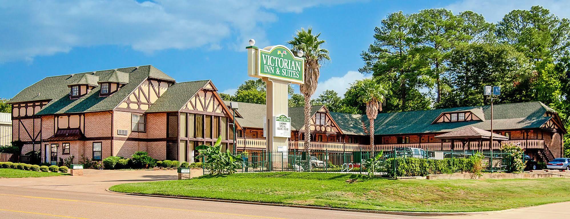 Victorian Inn & Suites แนโคโดเชส ภายนอก รูปภาพ
